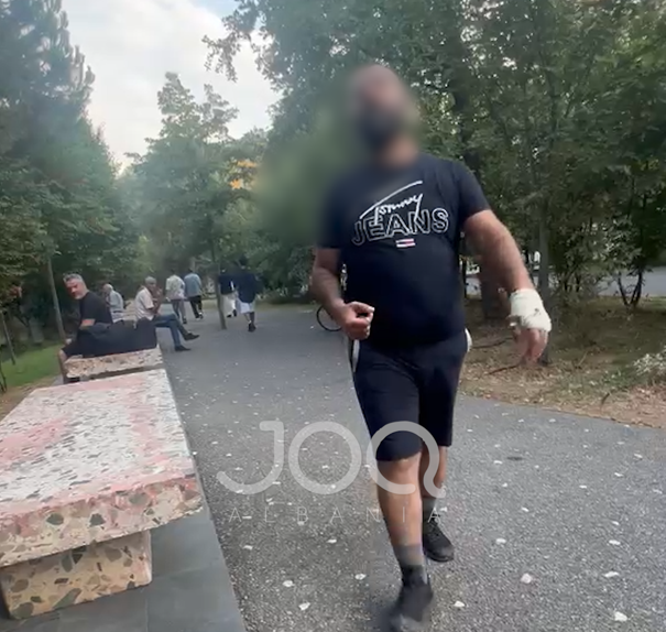 “Na shkeli syrin dhe bëri gjeste të turpshme, u afrua në mënyrë agresive kur pa që po e filmonim”