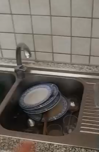 sako-le-prej-3-ditesh-pa-uje-banoret-e-lagjes-nr-1-ne-durres