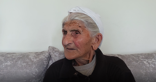 Mbush 117 vjeç gruaja më e vjetër në Shqipëri: Pa asnjë sëmundje e pa ilaçe