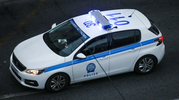 Atentati me 10 kg eksploziv në Lefkadë, mes tetë të arrestuarve edhe shqiptari