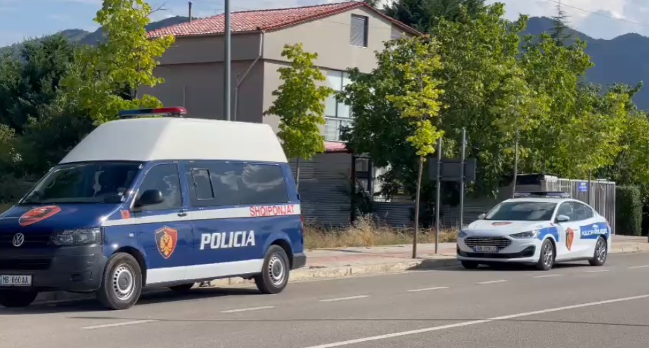 Të shtëna me armë në Korçë  kushëriri plagos kushëririn