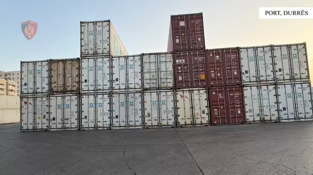 Mes mishit të pulës, kapen 41 kg e 350 gramë kokainë në Portin e Durrësit