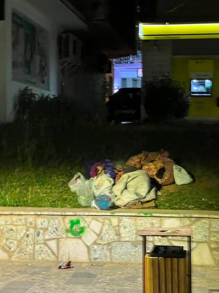 E moshuara fle në mes të bulevardit në Peshkopi, çfarë bën Spahiu?
