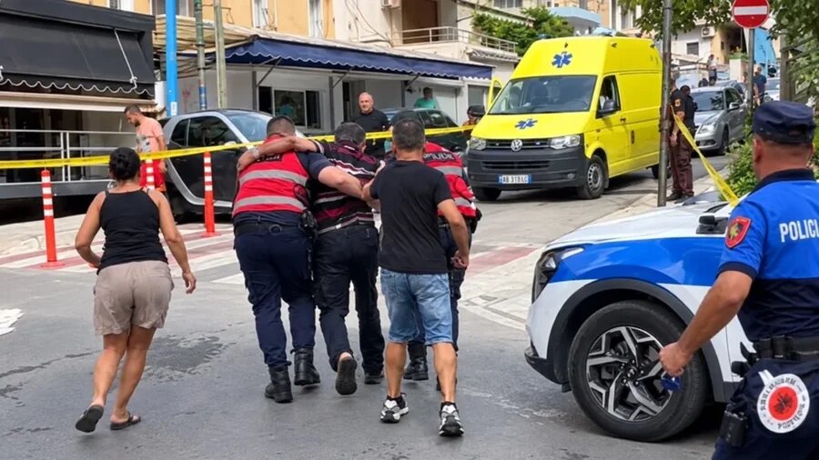 Atentati në Sarandë  këmbësori që mbeti i plagosur niset me helikopter drejt Tiranës