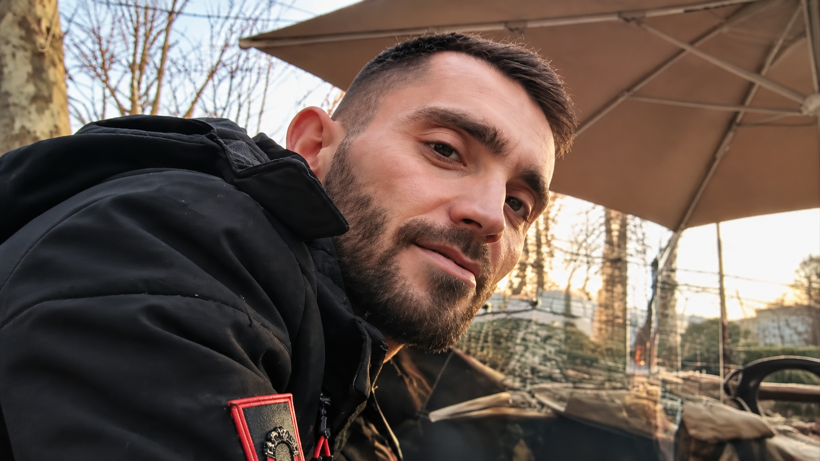  Gjelaj mori me qira furrën time  nuk pagoi  më grabiti dhe u largua 