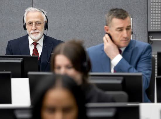 Një ditë para verdiktit në Hagë  Veselit dhe Krasniqit u zgjatet paraburgimi edhe dy muaj