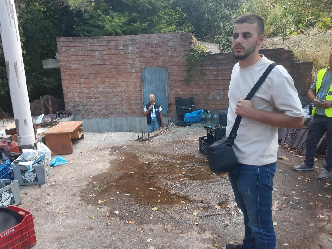 “Ujësjellësi dhe Policia kanë hyrë në pronën time pa leje apo urdhër, faturat i paguaj rregullisht”