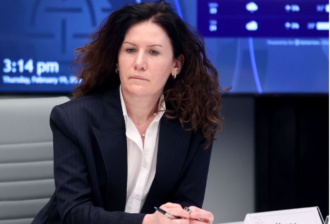 Vlora Hyseni ndodhet jashtë vendit  a do arrestohet nëse nuk kthehet në Shqipëri 