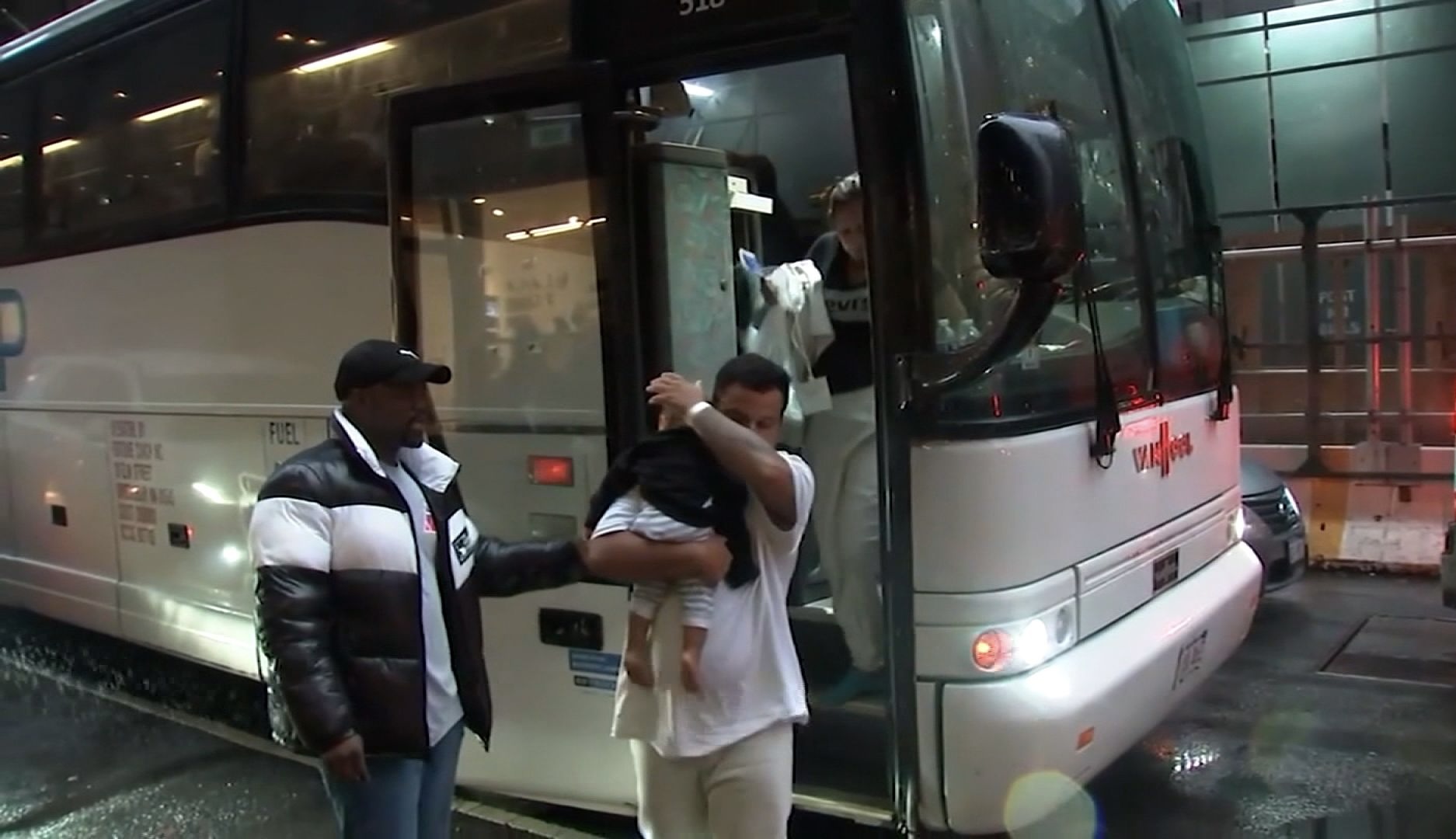 Nga Dubai në Shqipëri e më pas drejt BE së  arrestohet në Itali trafikanti shqiptar i emigrantëve