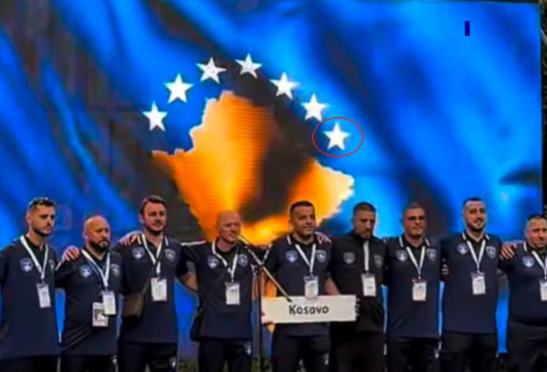 Flamuri i Kosovës me shtatë yje në Kampionatin Botëror, gabim i rëndë nga organizatorët në Maqedoninë e Veriut