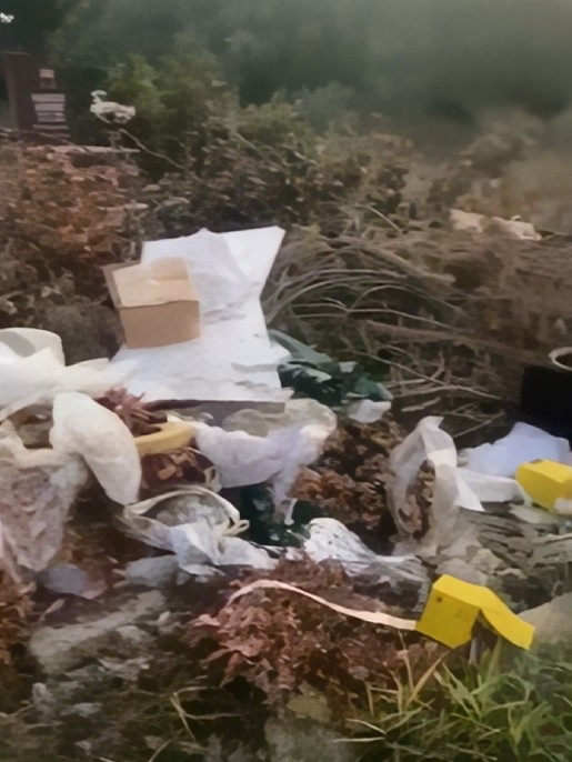 Elton Arbana shkon në punë për prezencë  varrezat e Shijakut mbushen me plehra