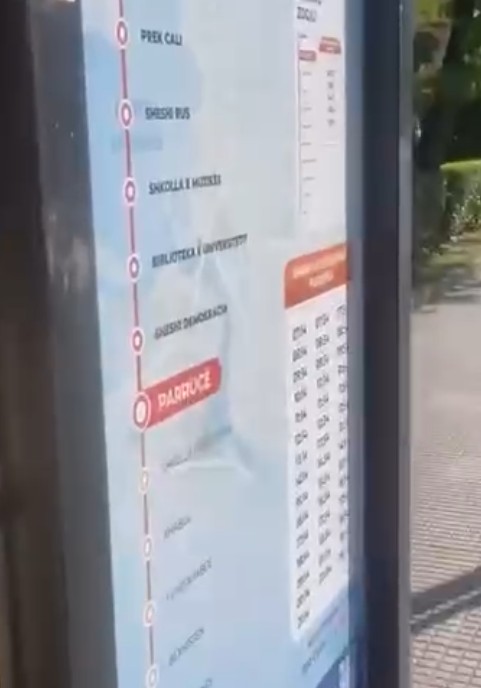 Kaos me transportin publik në Shkodër, autobusët vonohen deri në 1 orë
