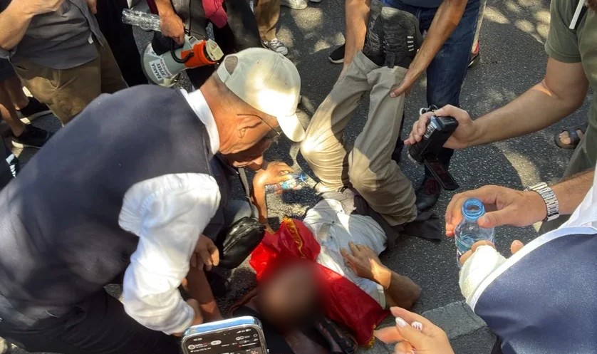 Protestuesit përplasen me policinë, humb ndjenjat i moshuari
