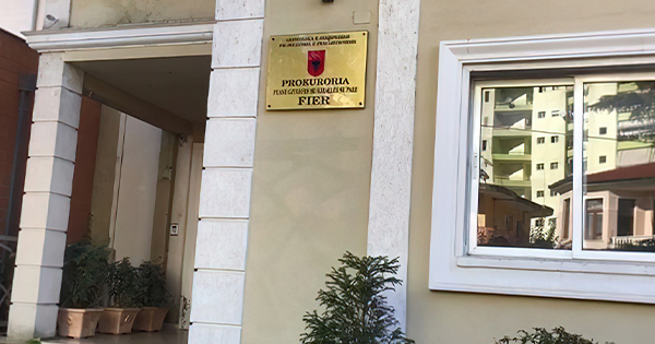 Arrestohen ish-kreu i Kadastrës Ertis Shehu dhe biznesmeni Kastriot Hasko