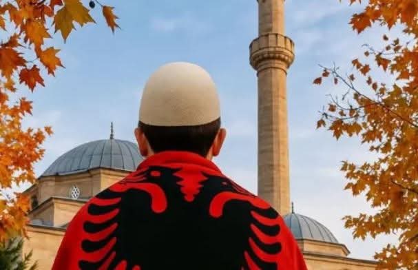Në xhamitë e Kosovës bëhet thirrje për pjesëmarrje në marshin për ish-krerët e UÇK-së