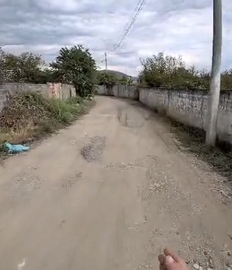 Lagjja  Skënderbej  në Elbasan me rrugë të degraduar