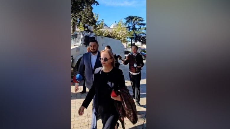 Frikësohen deputetët, anulojnë seancën plenare të Kuvendit