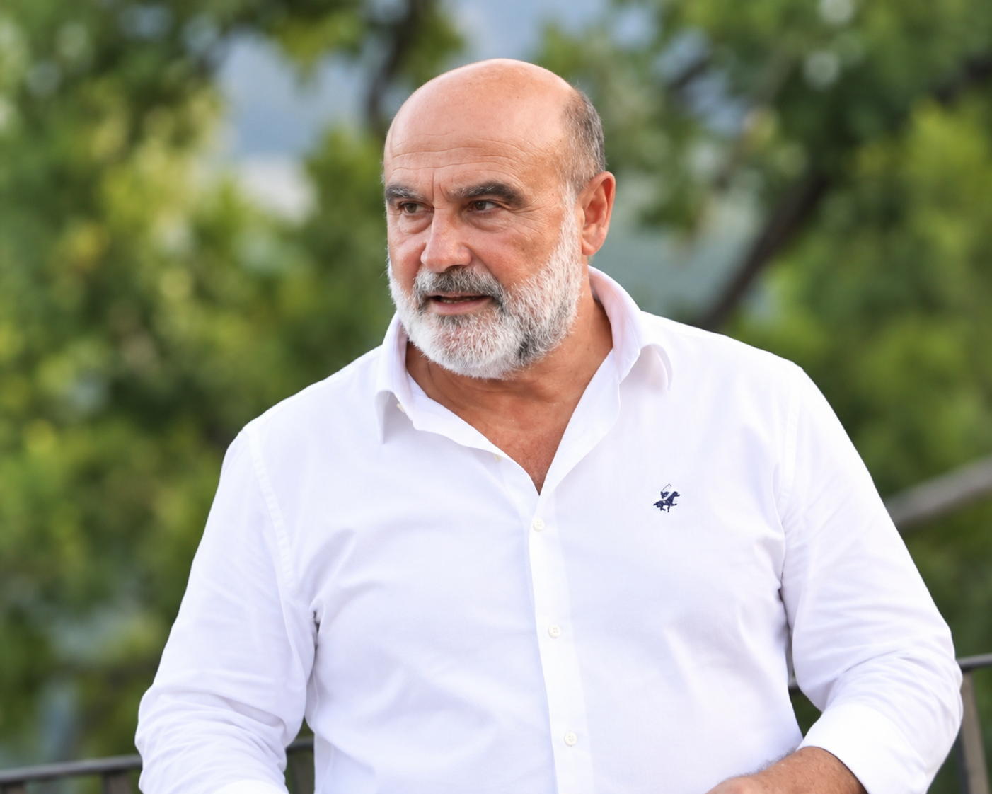 “Delen që ndahet nga kopeja e ha ujku”: Vullnet Sinaj bën kthesën e fortë, nga “jo” te “pro” për Territorialën