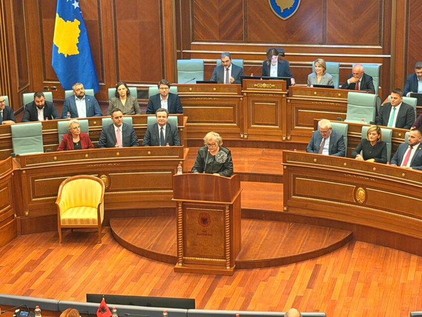 Presidentja e re e Kosovës me mesazhin e parë: “Do të jem presidente e të gjithë qytetarëve”