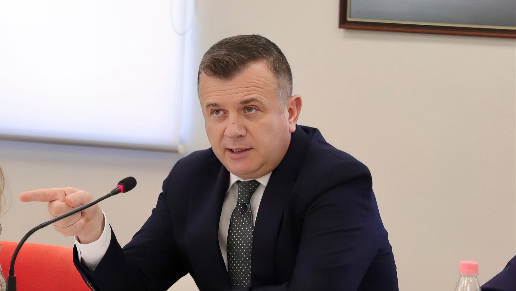 “Erjonin e njoh personalisht”, komentet nxjerrin zbuluar gënjeshtën e Tao Ballës