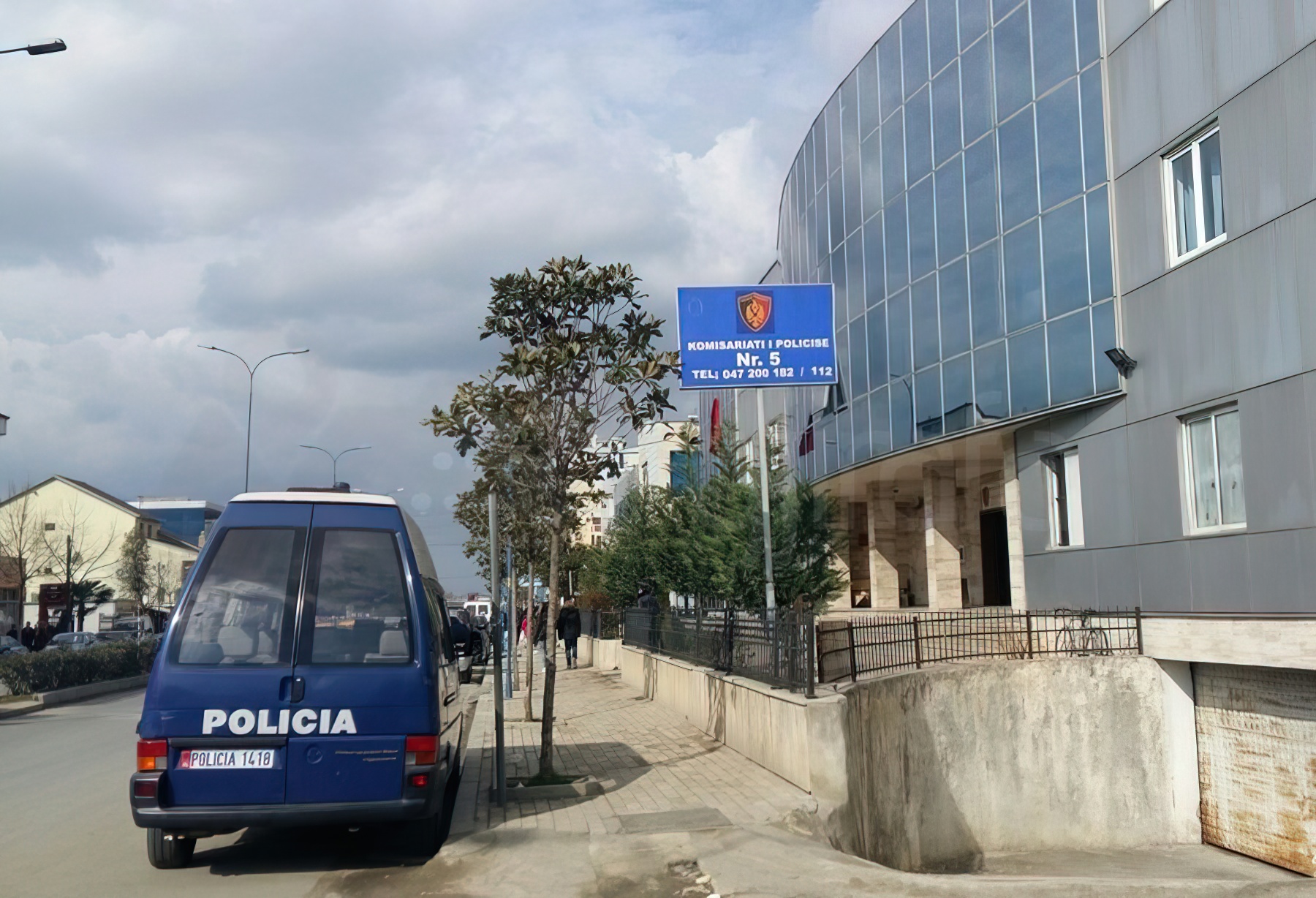 Vrasje me armë zjarri në Kamëz, ekzekutohen dy vëllezër