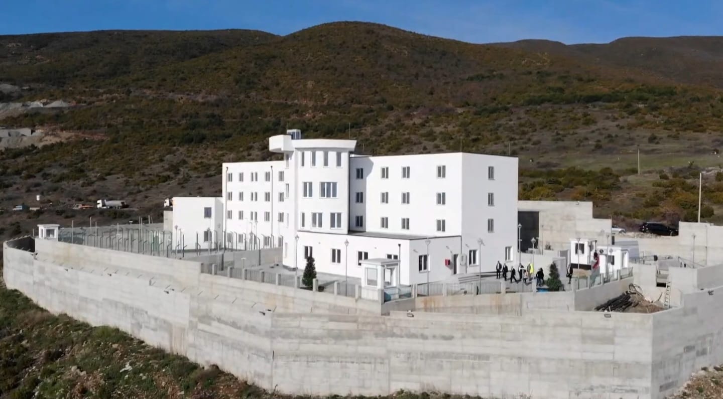 U dënuan me mbi 40 vite burg, 5 gra kërkojnë shtyrjen e burgimit për shkak të fëmijëve