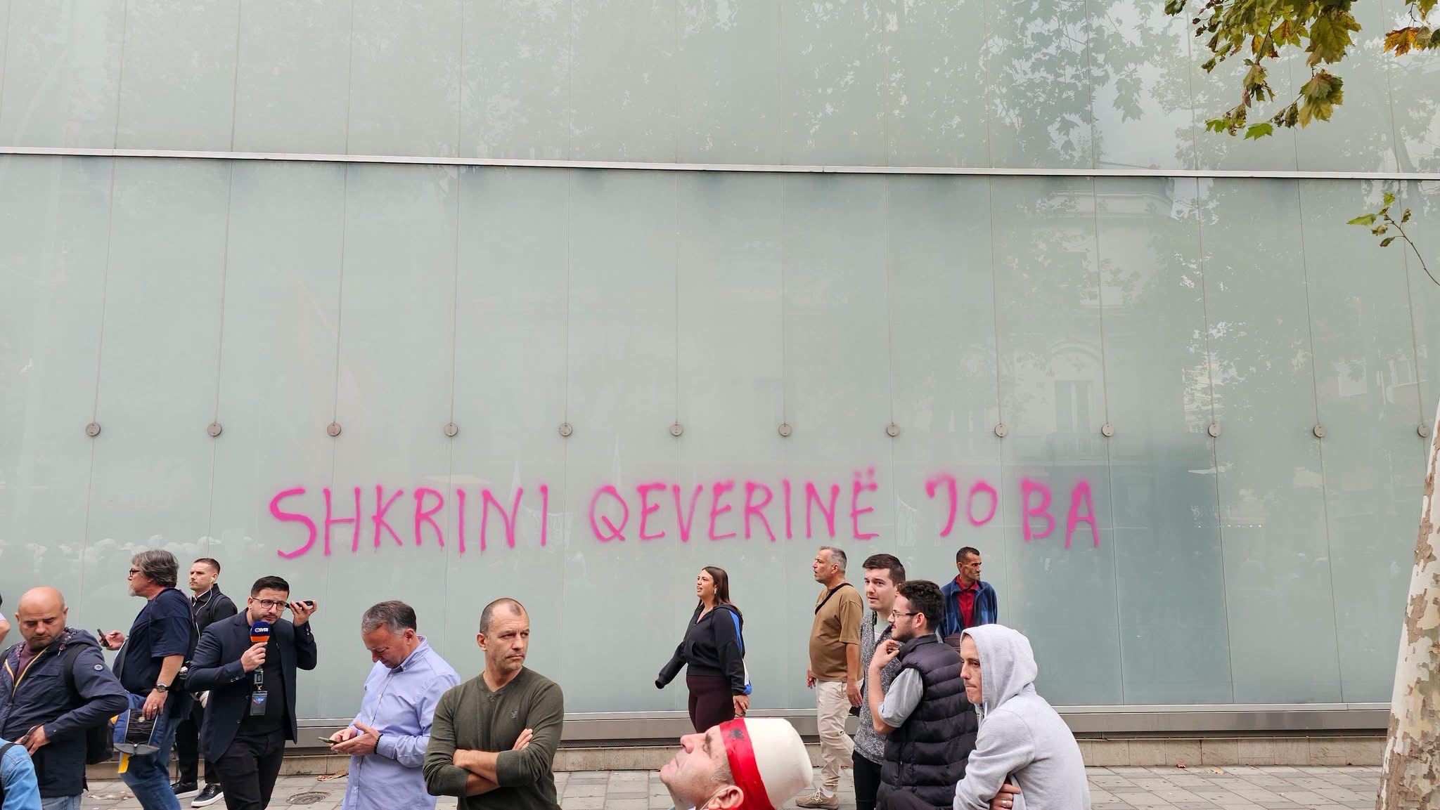 Harta e re Territoriale ndez protestat: Shkrini qeverinë, jo bashkitë!