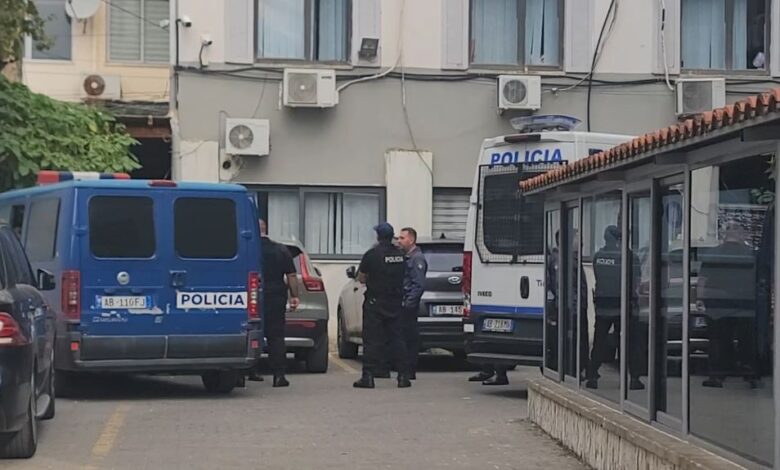 U gjet pa jetë në një apartament në Durrës, misteri i vdekjes së 25-vjeçares britanike