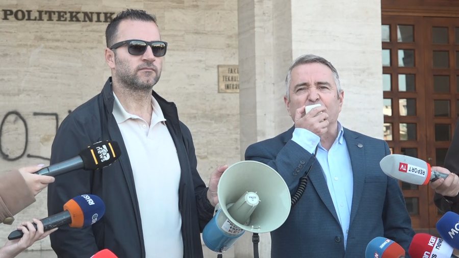 Pedagogët nisin bojkotin e mësimit, të gjithë në mbështetje të protestave