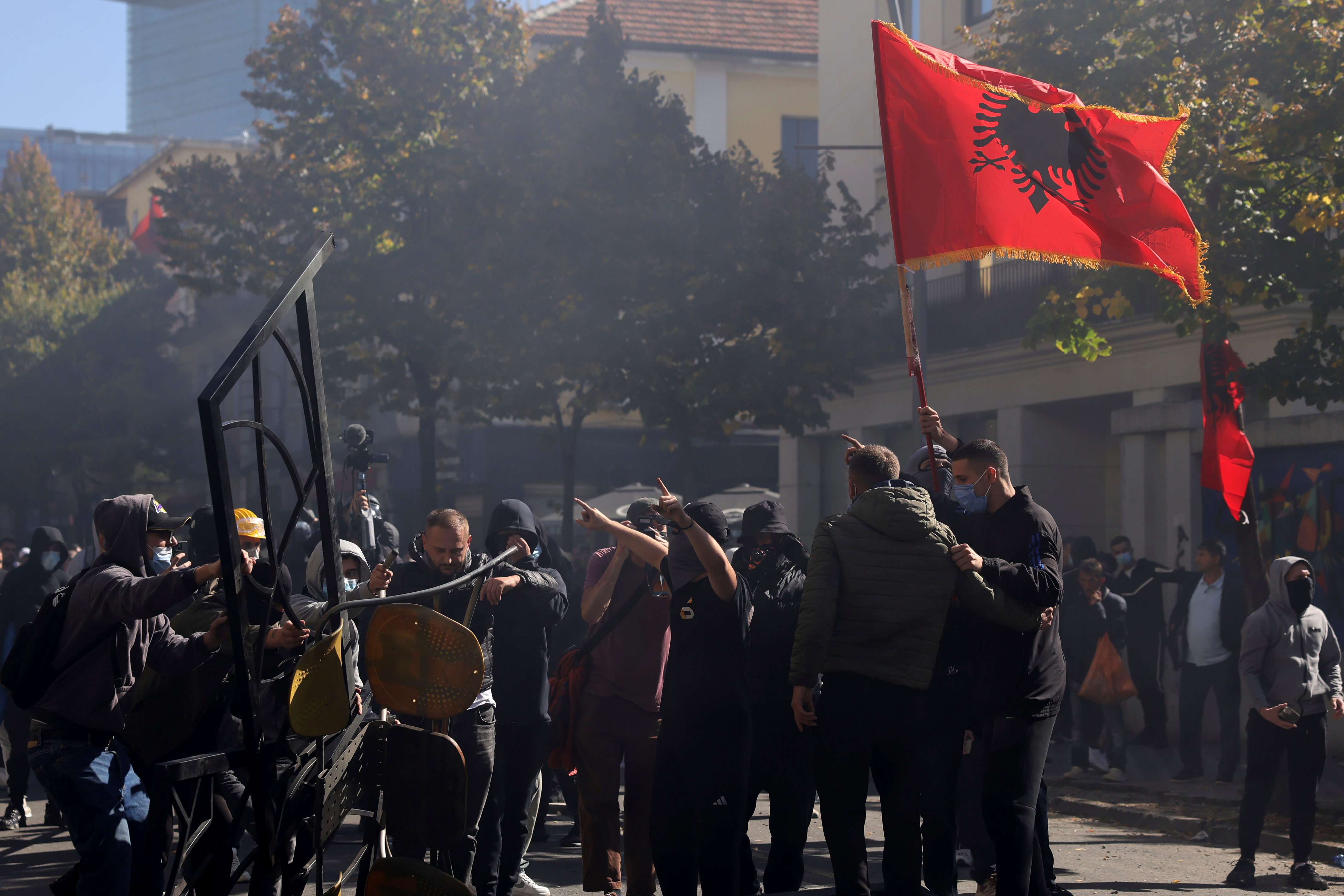 Protesta kombëtare sot në Tiranë, studentëve u bashkohen pedagogë, mjekë dhe artistë