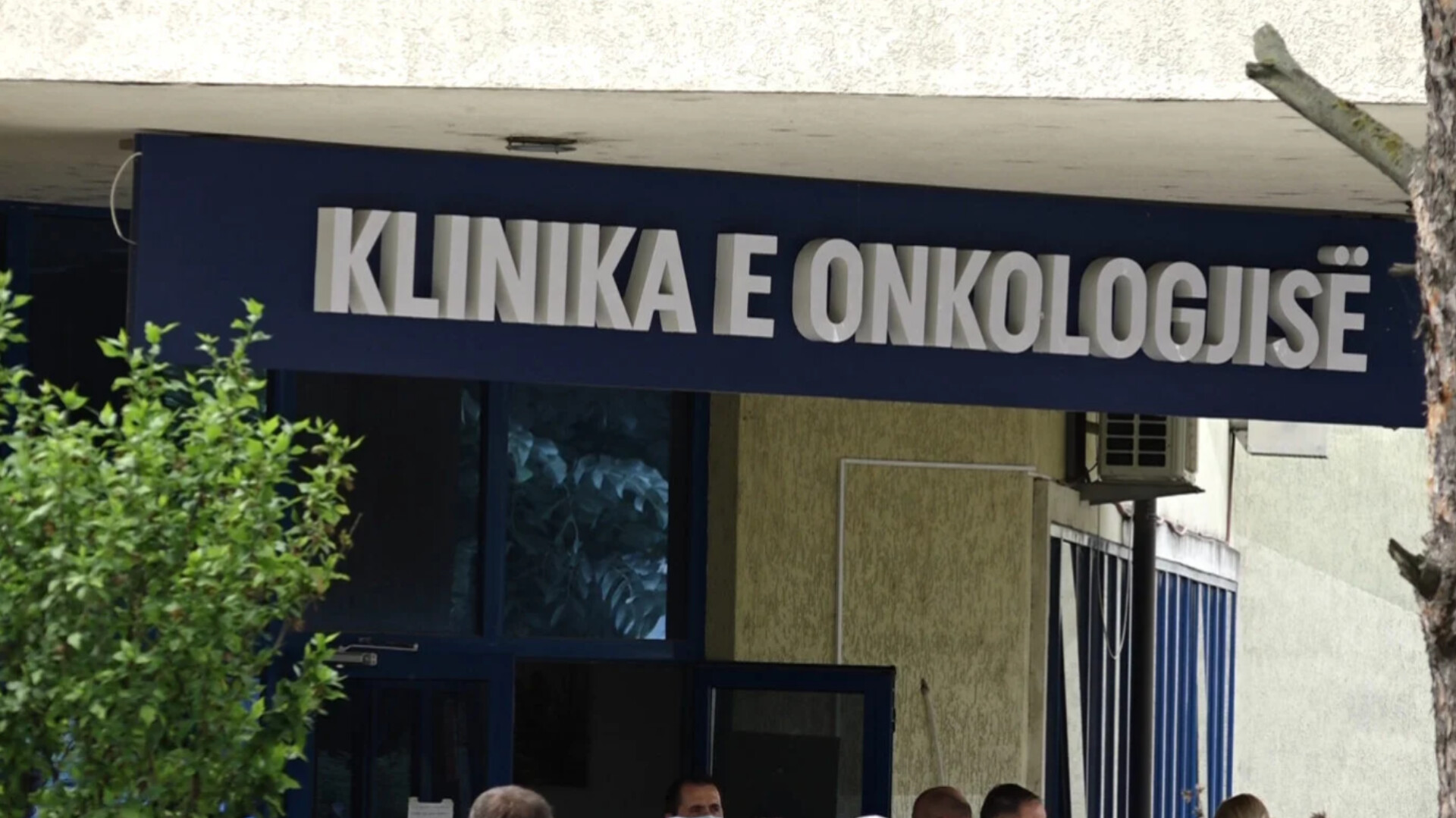 Tragjike në Kosovë! Mbeti 4 muaj pa ilaçin kundër kancerit, ndërron jetë pacientja