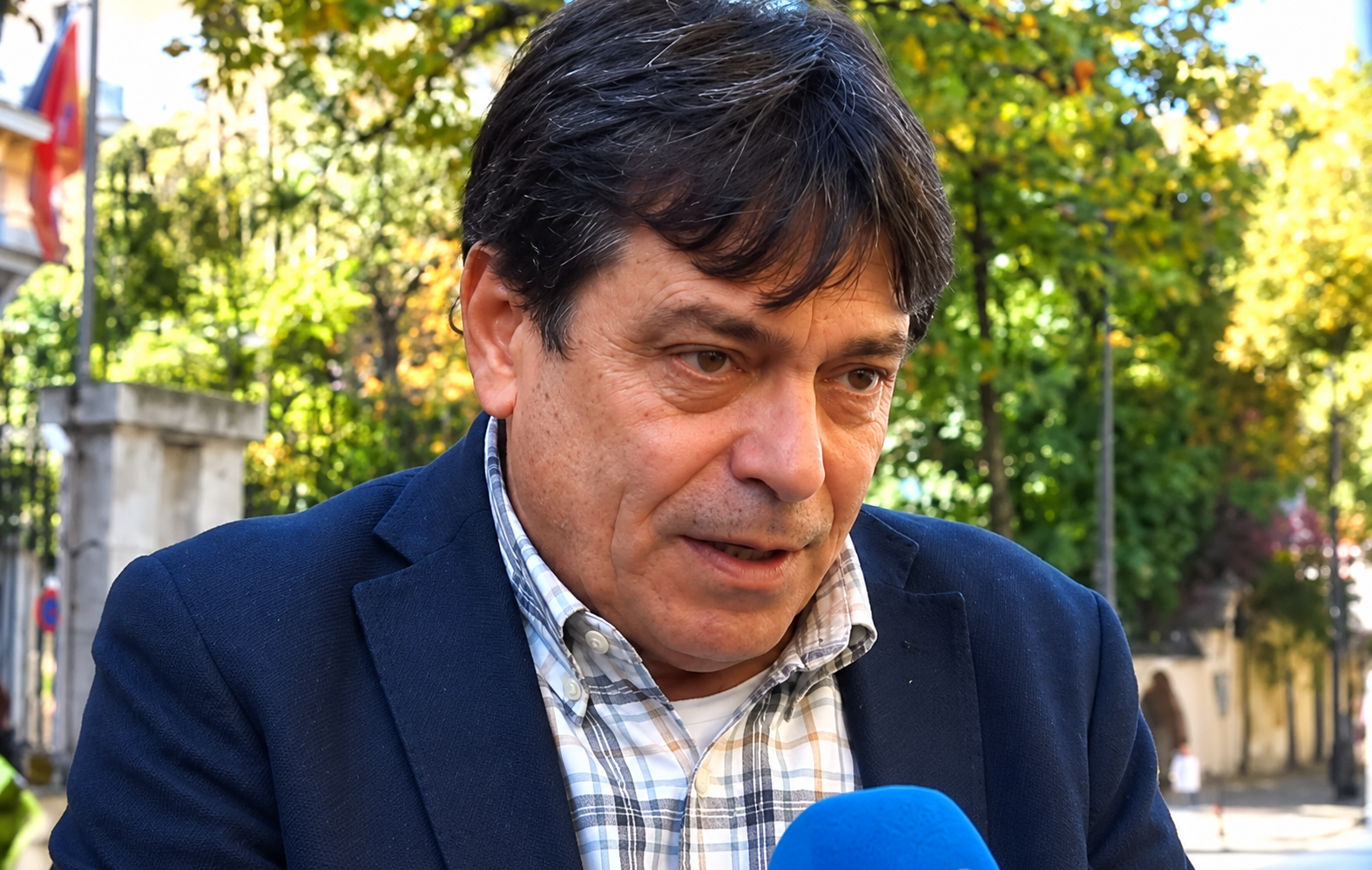Profesori: Atë ditë që nuk do më shihni në protestë te studentët, dijeni se kam vdekur dhe më ejani te varri
