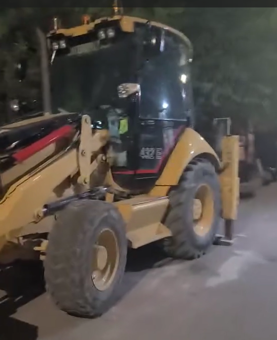“Na kanë bllokuar garazhet”/ Punimet pranë shkollës “Skënder Çaçi” shqetësojnë banorët