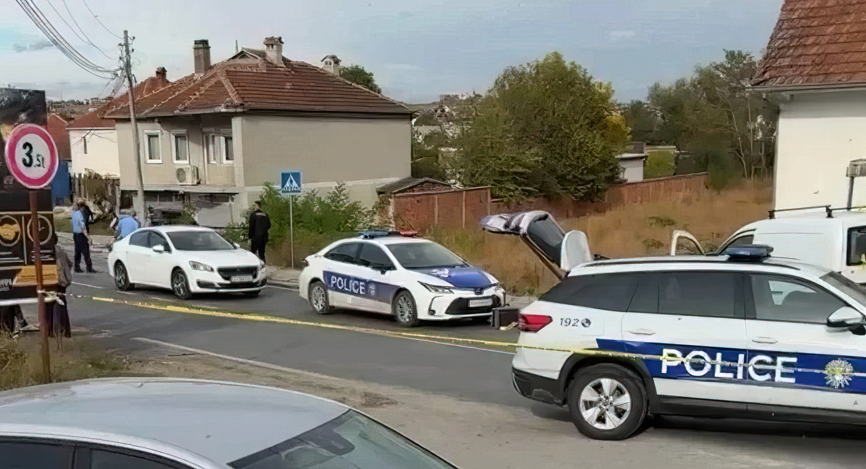 Krimi në Gjilan: Policia bastis banesat e 38-vjeçarit, sekuestrohen armë, qindra fishekë e mijëra gëzhoja
