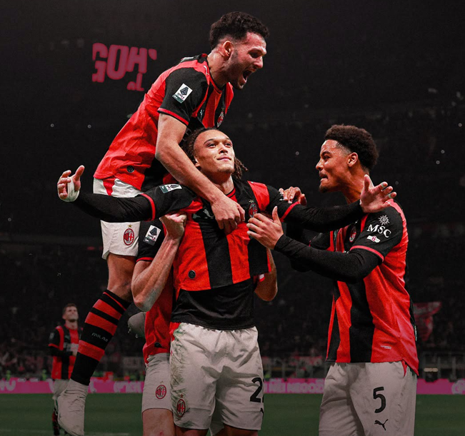 Derbi i Madoninës vishet kuqezi, Milani i jep leksion Interit dhe triumfon me rezultatin 3-1