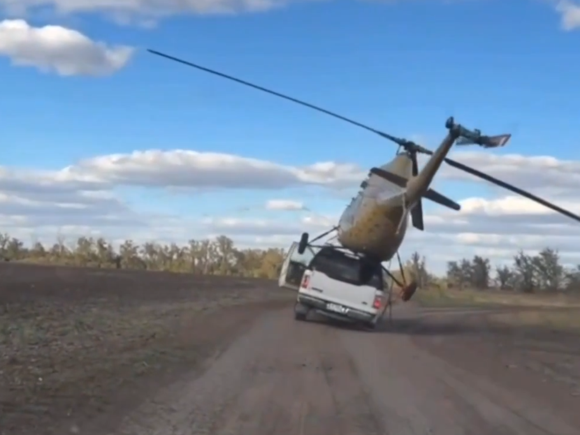 Tentuan të transportojnë helikopterin me kamionçinë, por “plani” u doli huq