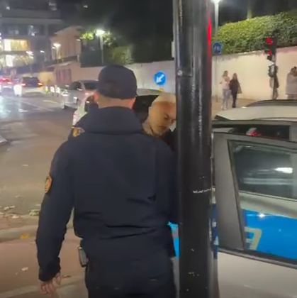 Dita e 135-të e protestës, shoqërohen nga policia Dritan Goxhaj dhe Arben Kola