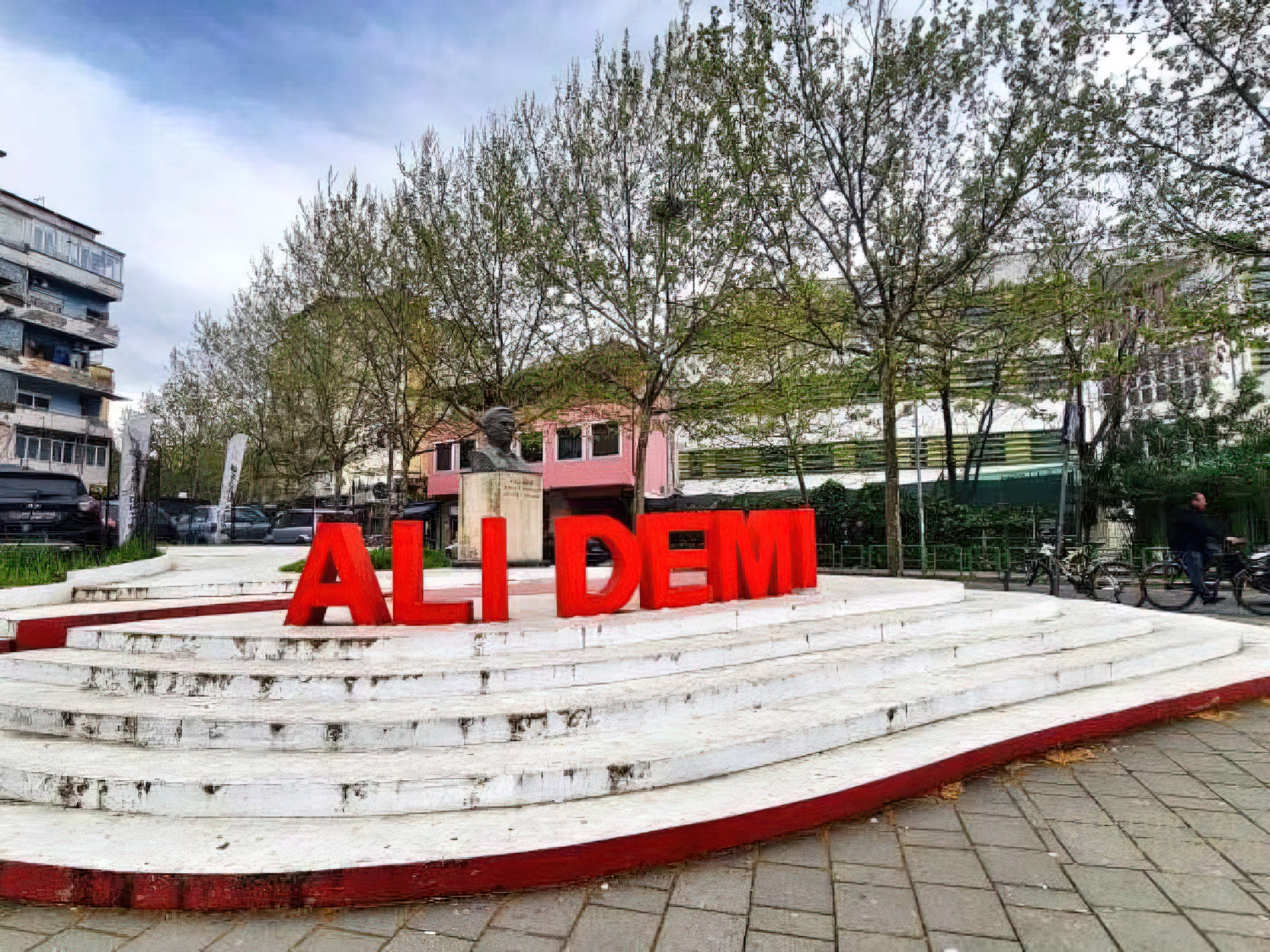 Plas arma në Tiranë  çfarë ndodhi mbrëmjen e djeshme në Ali Dem 