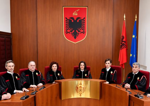 Apartamente, troje, e miliona: Zbardhen pasuritë e anëtarëve të Kushtetueses