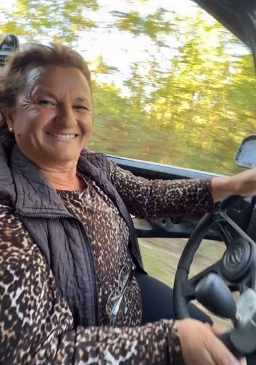 Super nëna  i bën  zbor  4×4 shit nëpër male shqiptare 