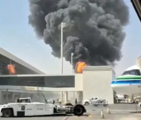 pamjet-e-sulmit-ne-aeroportin-e-riadit-13-te-vdekur-dhe-mbi-300-te-plagosu
