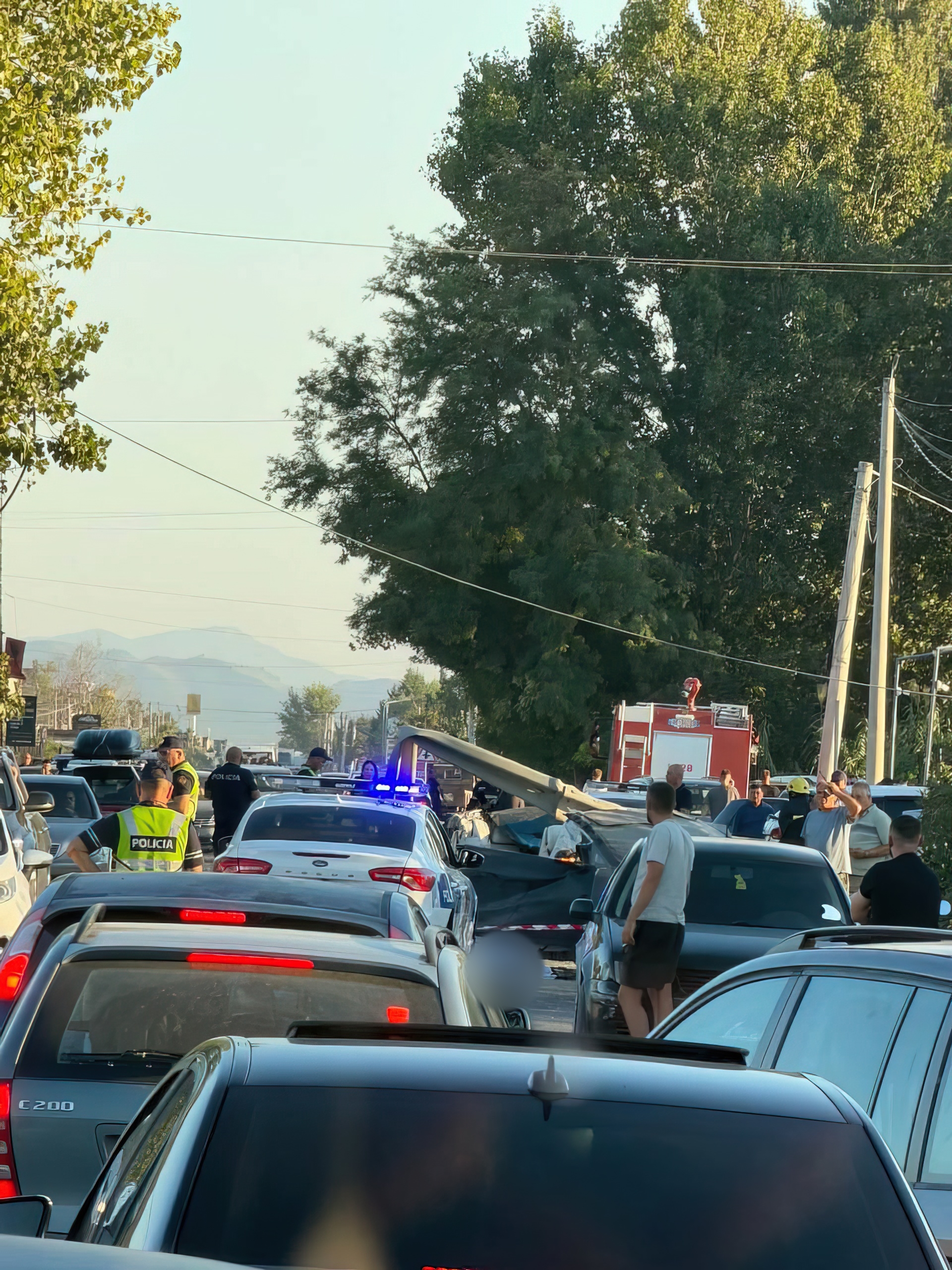 “Varg aksidentesh”: Humb jetën 23-vjeçari egjiptian, autoambulanca me të plagosurin përplaset gjatë rrugës